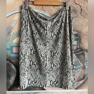 Norma Kamali stretchy jersey Snakeskin Print Skirt size large